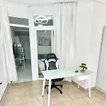 Silver Blu - Beachside - Location - Office לימסול