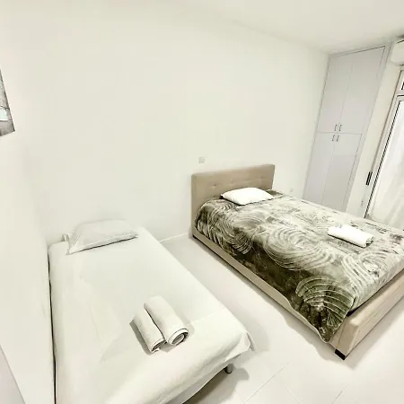 Silver Blu - Beachside - Location - Office Appartement *