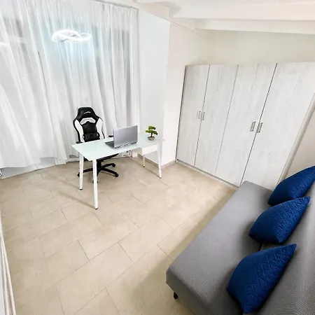 Silver Blu - Beachside - Location - Office