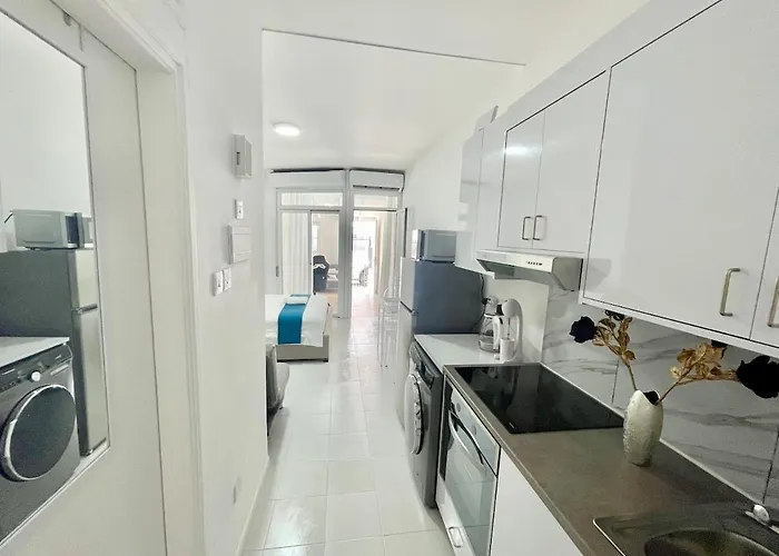 Silver Blu - Beachside - Location - Office *