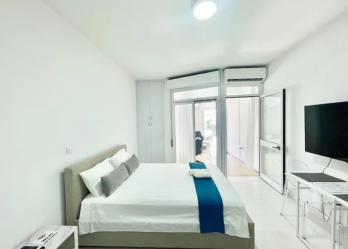 Silver Blu - Beachside - Location - Office Appartamento Limisso